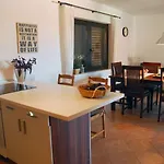 Luna شقة Rogotin